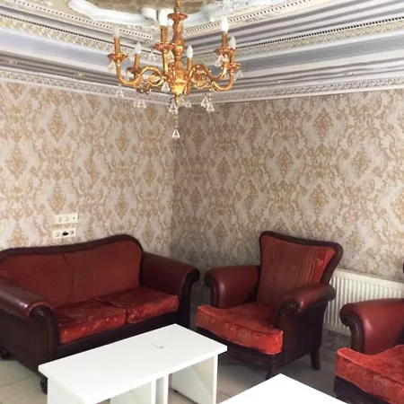 Отель Cannady