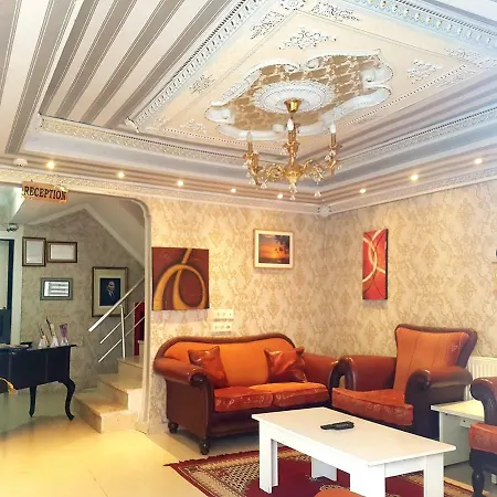 Cannady Szálloda 3*